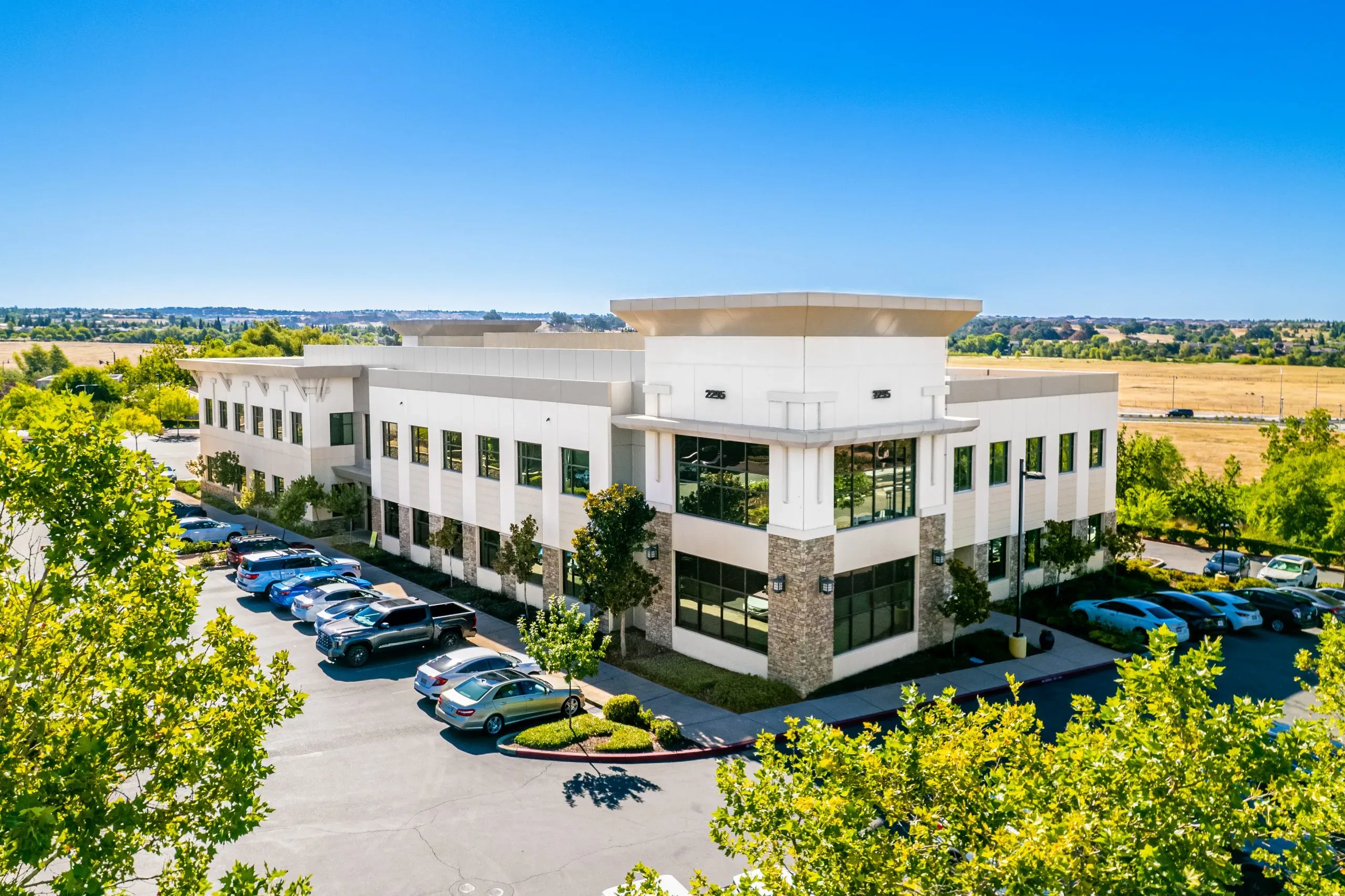 Lincoln Smiles Dental office exterior